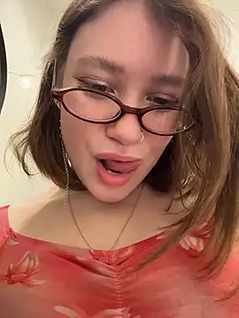 lucy-joy live sex cam