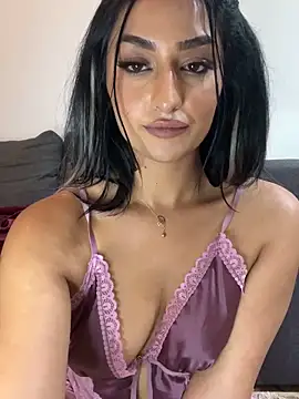 Mia_spicyy live sex cam