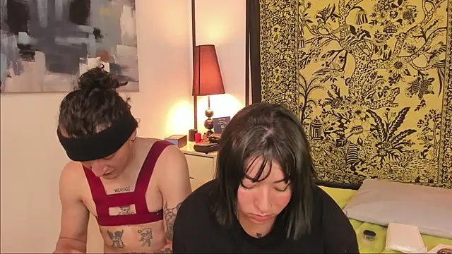 Aria_x_Orien live sex cam