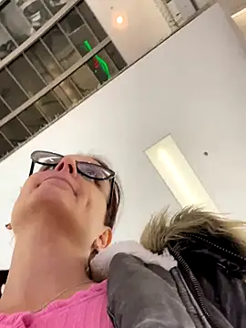 NataKitten live sex cam