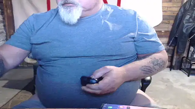 Newfiesausage1972 live sex cam