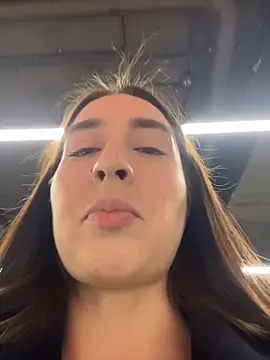 Holly_Play live sex cam