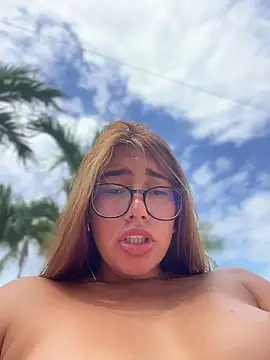 sara_calderon live sex cam