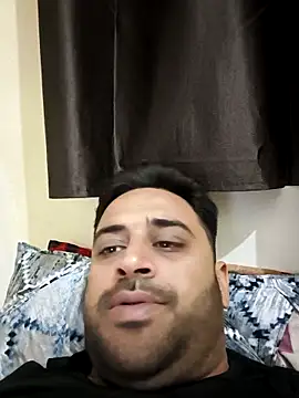 ITZ_GURU live sex cam