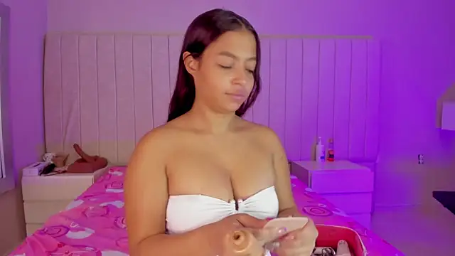 Littleolivia_ live sex cam