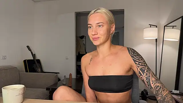 AnneBall live sex cam