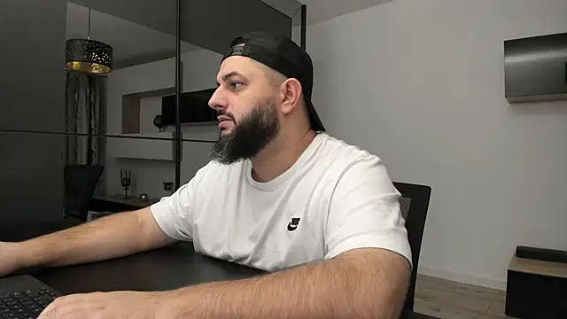 DravenPeak live sex cam