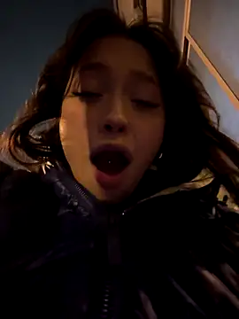 SnappyHappy live sex cam