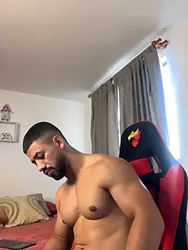 Ezzio_Scolaro live sex cam
