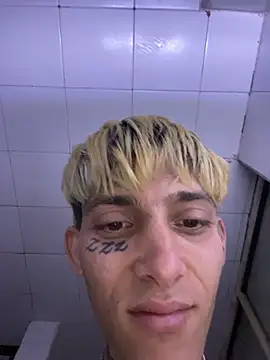 KinkyLatinCock live sex cam