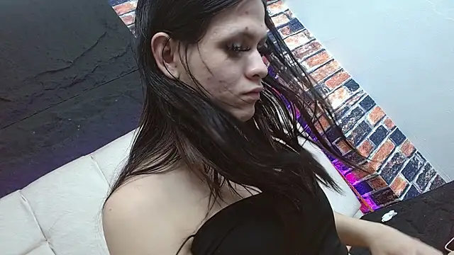 madalia303av live sex cam