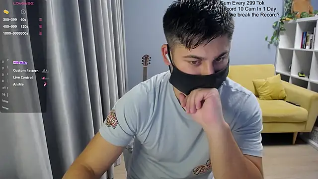 Tomguys live sex cam