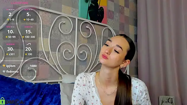 Kelly_Powell's Stripchat show and profile