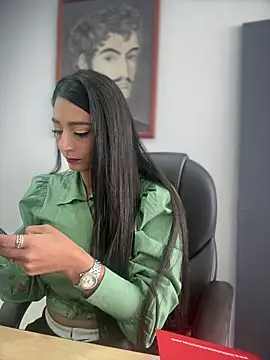 _Bella-Office1 live sex cam