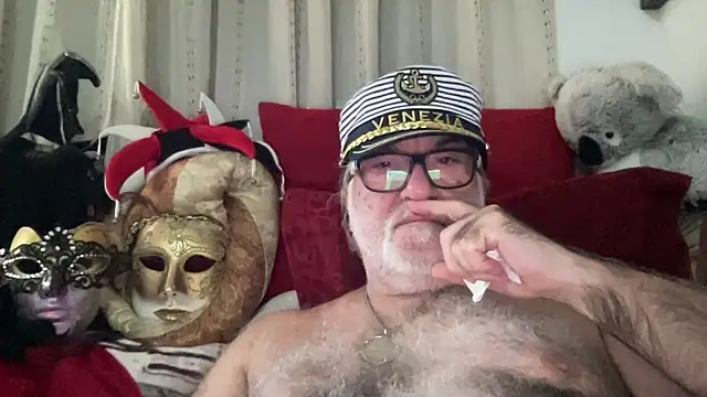 EroticVenetian live sex cam