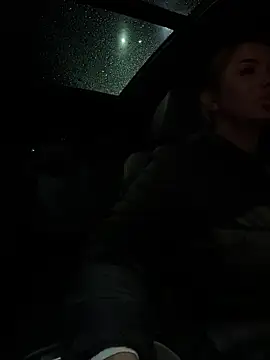 KirstieVegas live sex cam