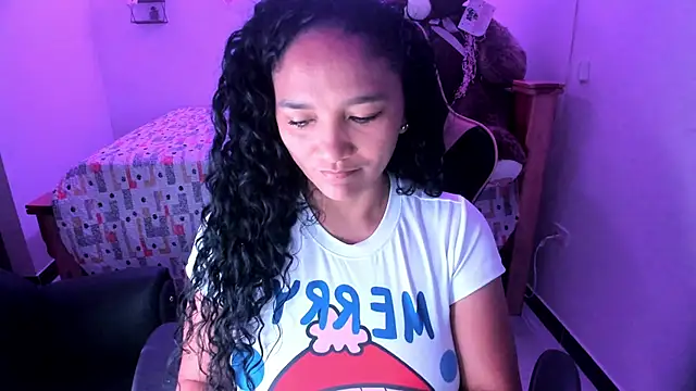 rayza_mature_154 live sex cam