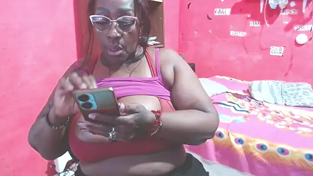 loretybig live sex cam