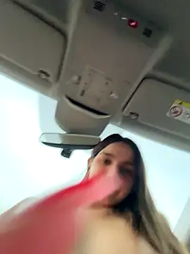 DoriDeluxe66 live sex cam