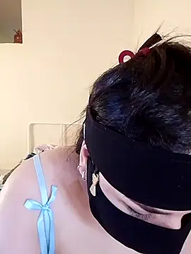 Laura-arabe live sex cam