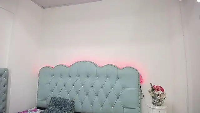 Cordelia_Perlman live sex cam