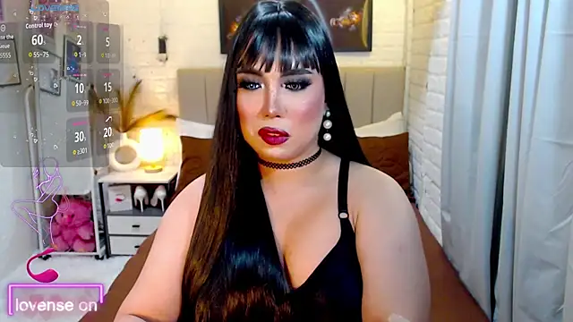 SUPERHORNY101 live sex cam