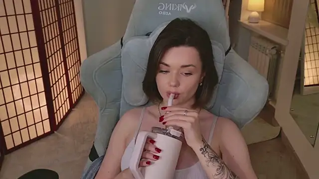 AvaFlower live sex cam