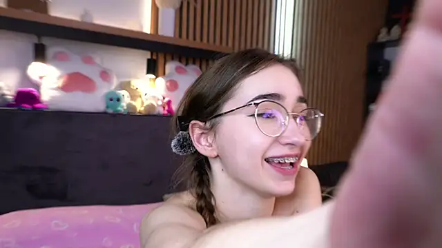 PollyBeev live sex cam
