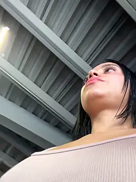 AlannaEvons live sex cam