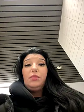 Tisha_Busty live sex cam