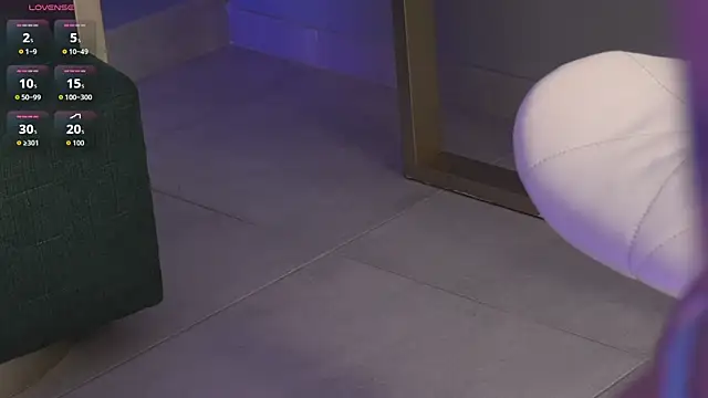 NaomiSainz live sex cam