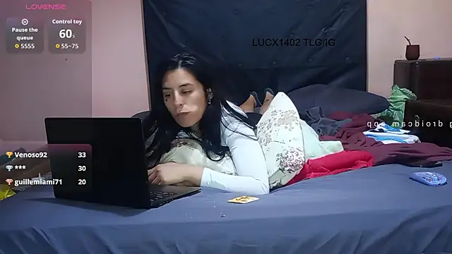 lucixxx14 live sex cam