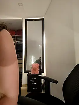 tata_sanz_ live sex cam