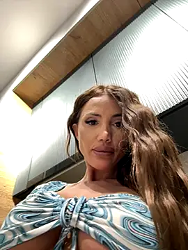 NicollleDiamondd live sex cam