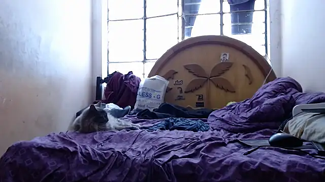 nakedlima live sex cam