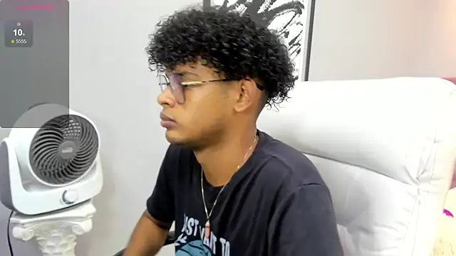 boylittle19cm live sex cam