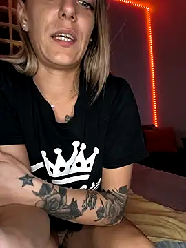 Nikiita_X live sex cam