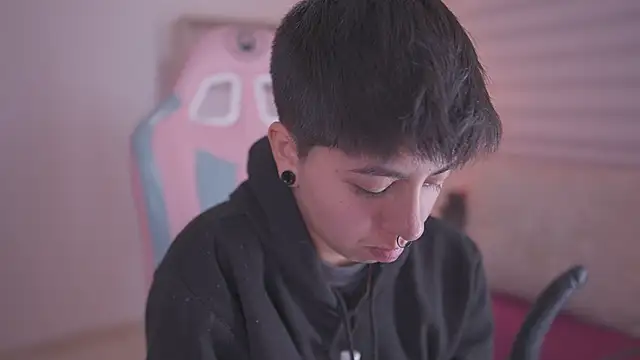 tommy_blue live sex cam