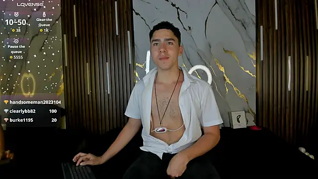 LiamNovak live sex cam