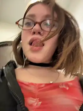 lucy-joy live sex cam