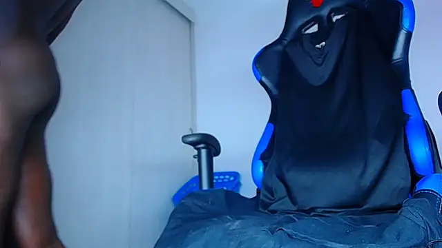 MAXJONES_2 live sex cam