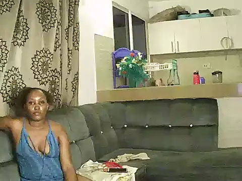 liz_cutie live sex cam