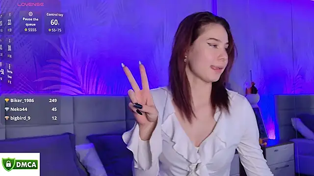 Emma_plux live sex cam