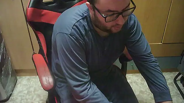 Javier_bear live sex cam