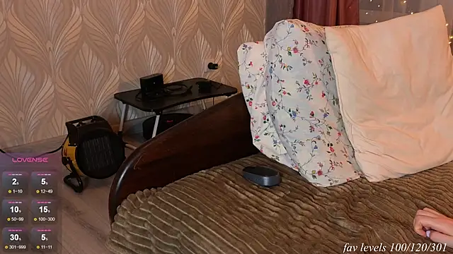 katyskinny live sex cam