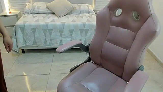 Tahira_bakir live sex cam