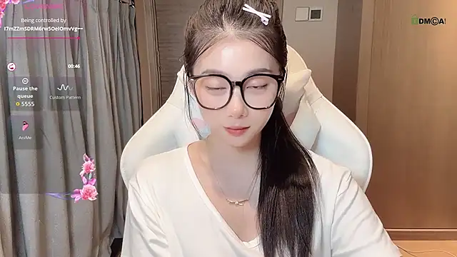 Makinghappymyself_ live sex cam