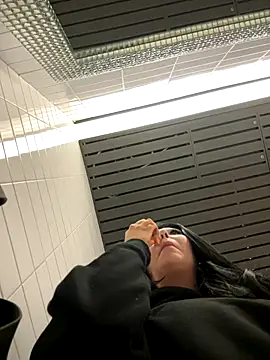 Tisha_Busty live sex cam