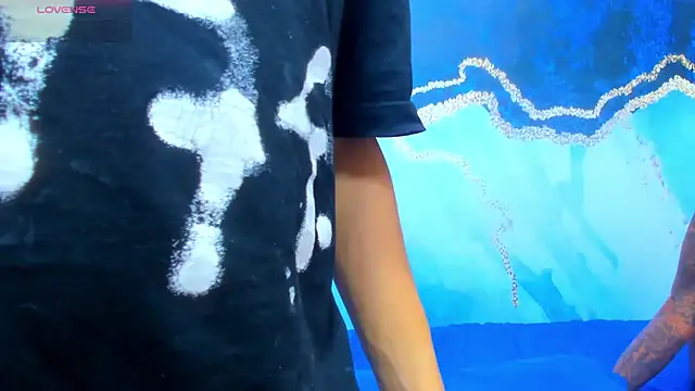 Hottier_Boys live sex cam