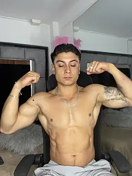 MR_MUSCLE live sex cam